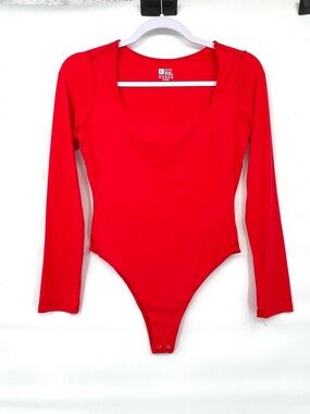 HYZ NWOT red long sleeve smoothing athletic bodysuit